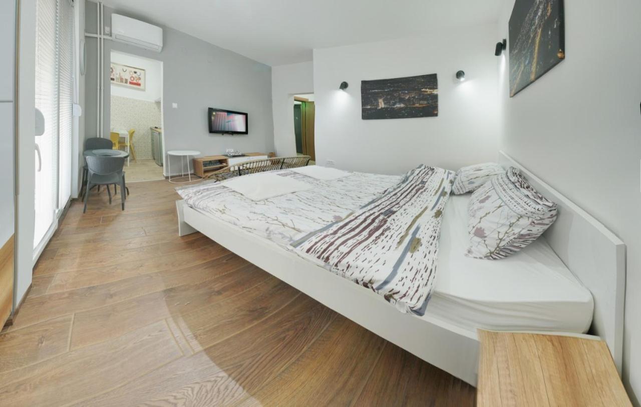 סקופיה Bibi'S Apartments מראה חיצוני תמונה